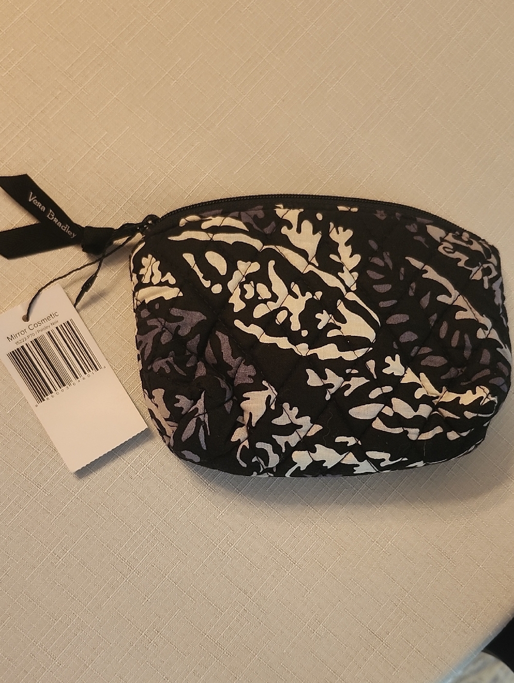 VERA BRADLEY Quilted Black & White Floral Cosmetic Pouch - Picture 3 of 6